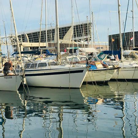 סנט אדריה דה בסוס Sleep & Boats Barcelona City מראה חיצוני תמונה
