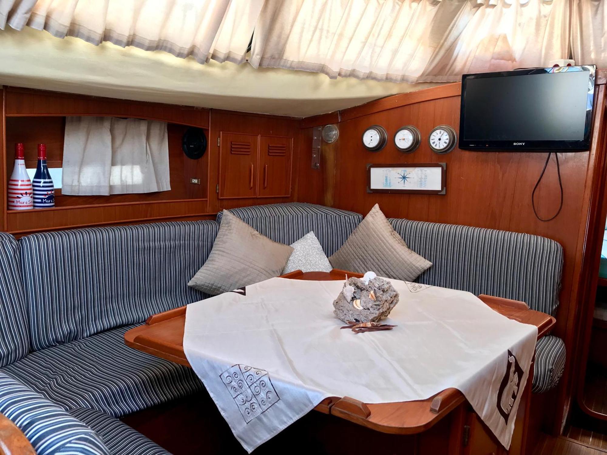 סנט אדריה דה בסוס Sleep & Boats Barcelona City מראה חיצוני תמונה