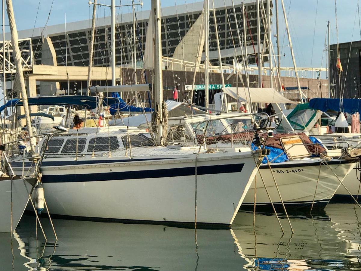 סנט אדריה דה בסוס Sleep & Boats Barcelona City מראה חיצוני תמונה