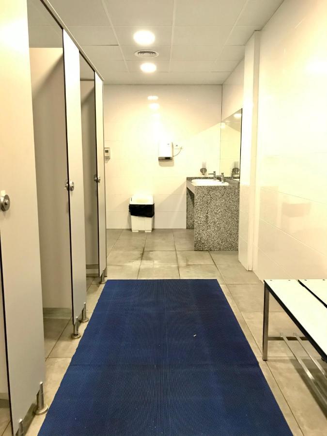 סנט אדריה דה בסוס Sleep & Boats Barcelona City מראה חיצוני תמונה